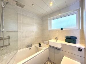 Photo 16- click for photo gallery